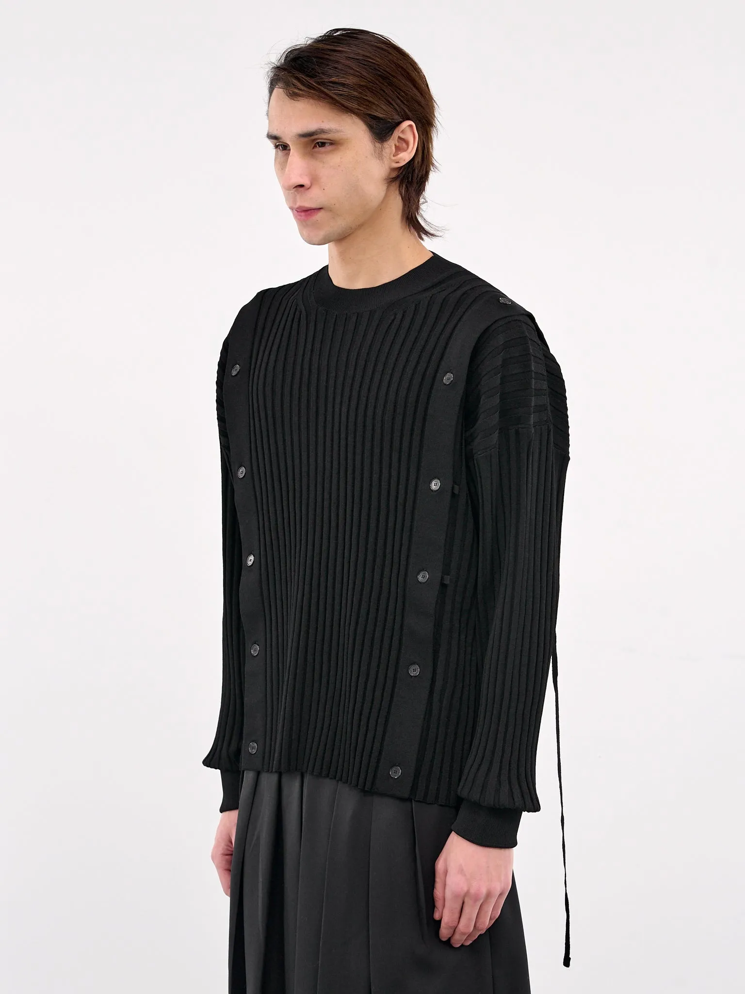 Button Jumper (U241-Y003-V002-BLACK)