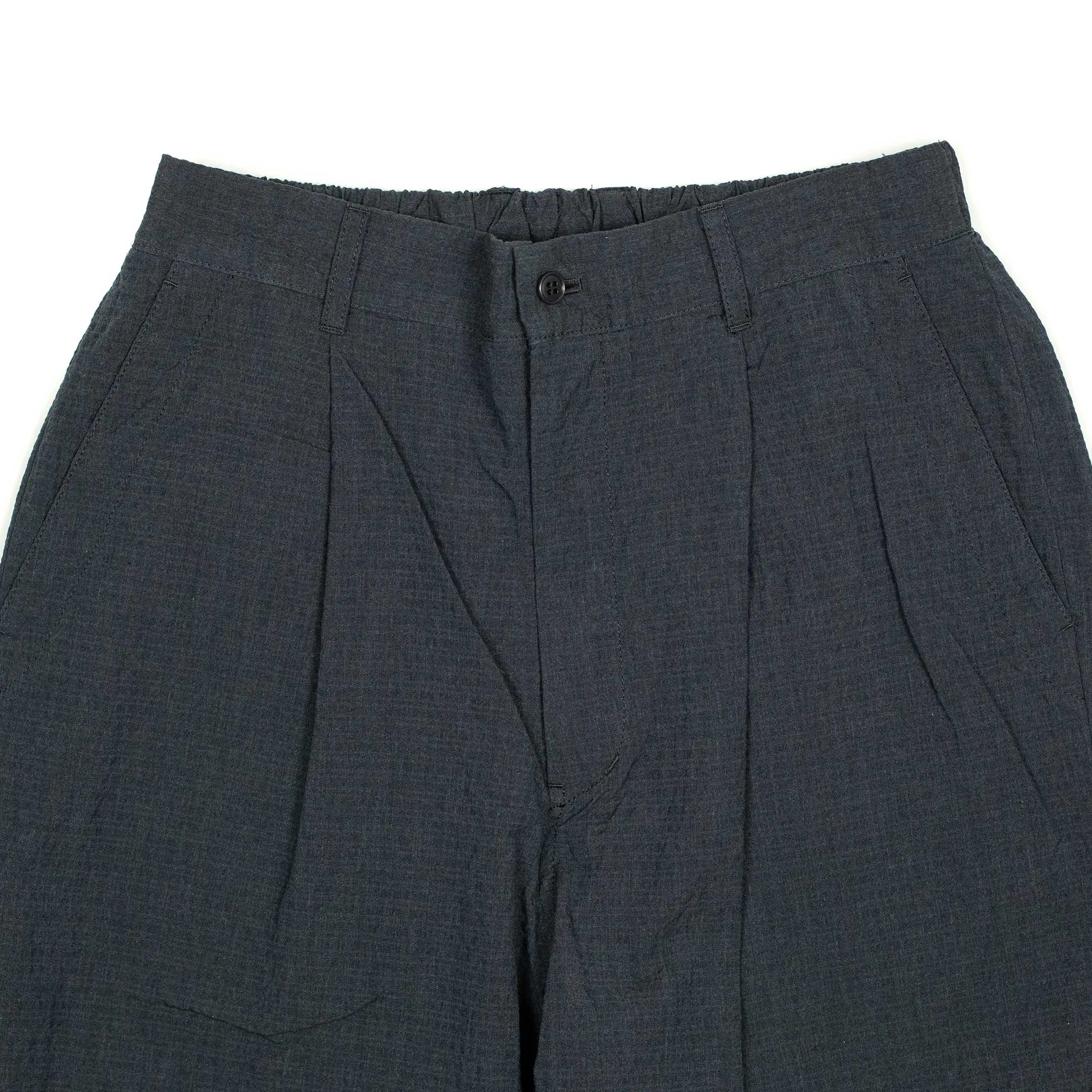 One-tuck easy pants in navy checked cotton seersucker