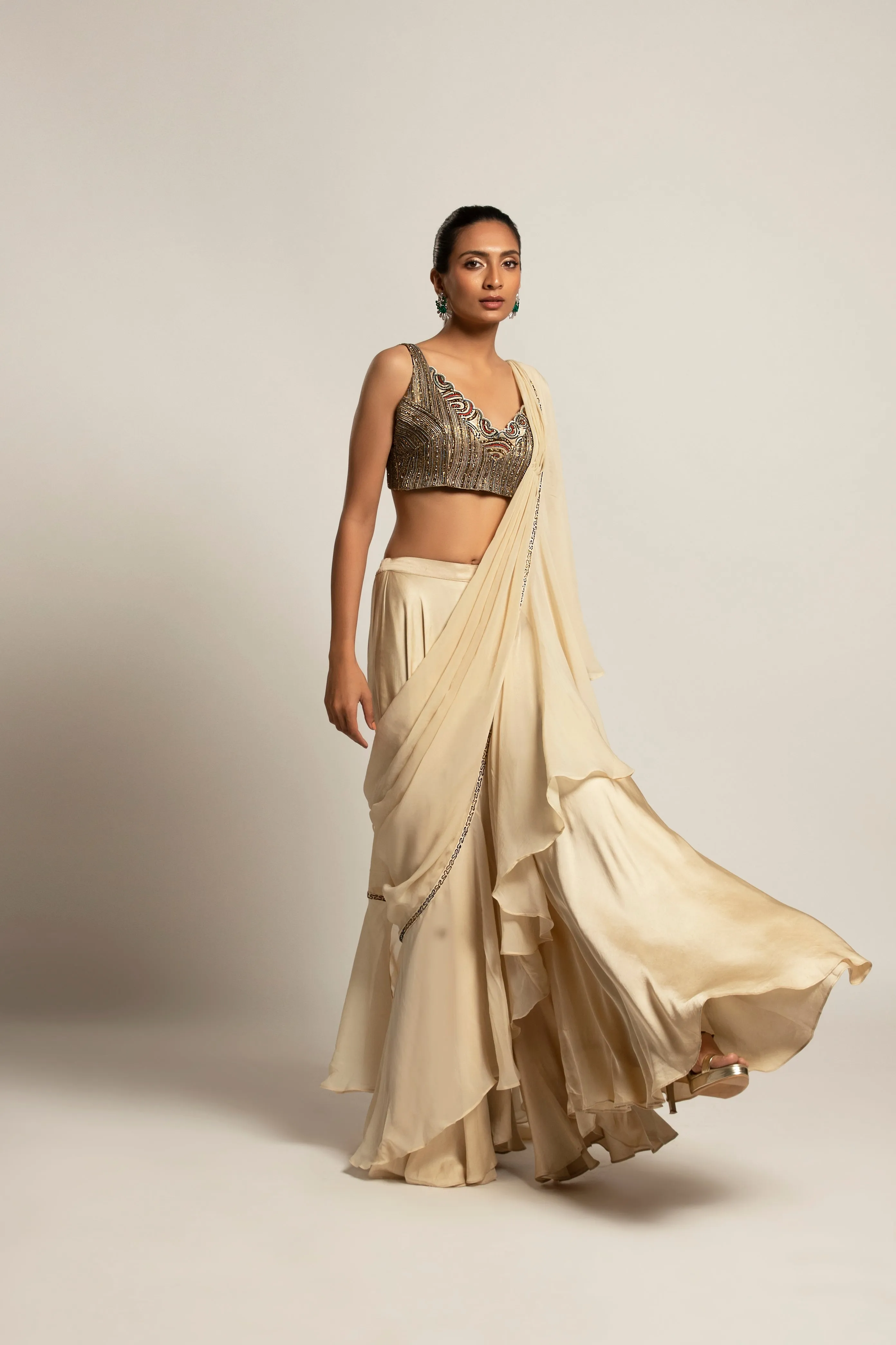 Spiffy Ivory attached dupatta & pants  with blouse  and Quilted waistband
