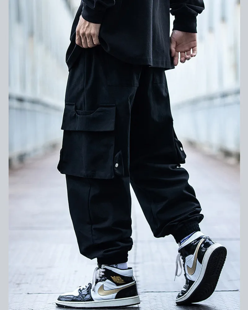 Streetwear Black Loose Large-Pocket Cargo Pants