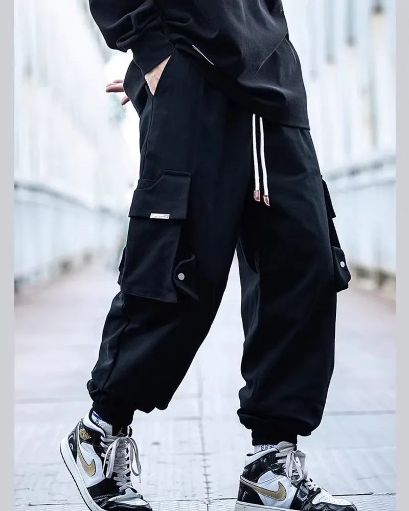 Streetwear Black Loose Large-Pocket Cargo Pants