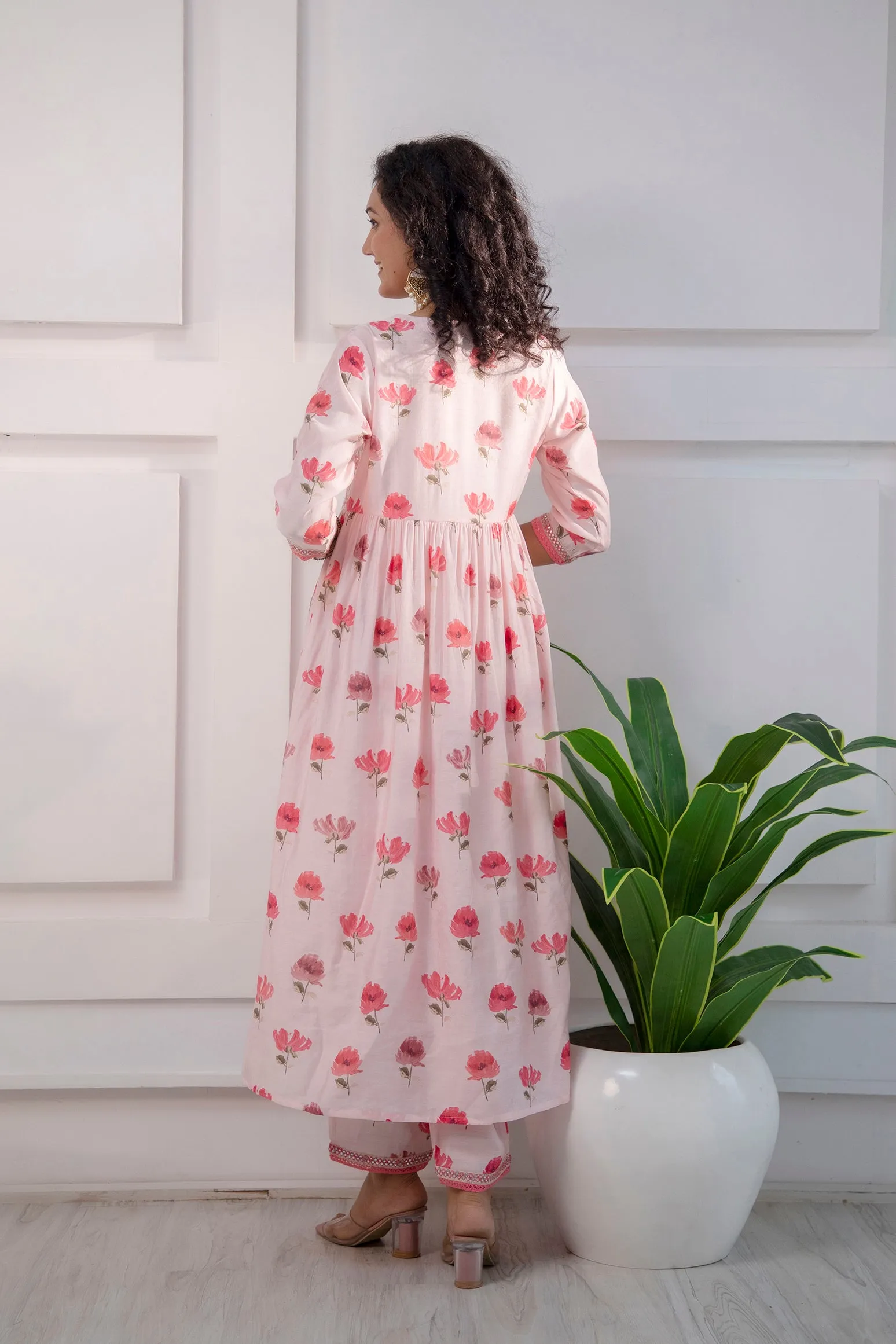 Women's Muslin Pink Alia Cut A-line Ethnic Set